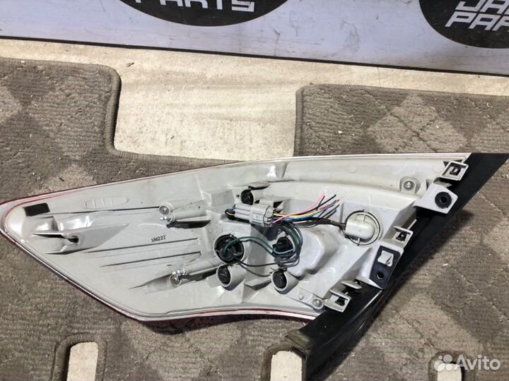 Фонарь задний левый Nissan Teana J32