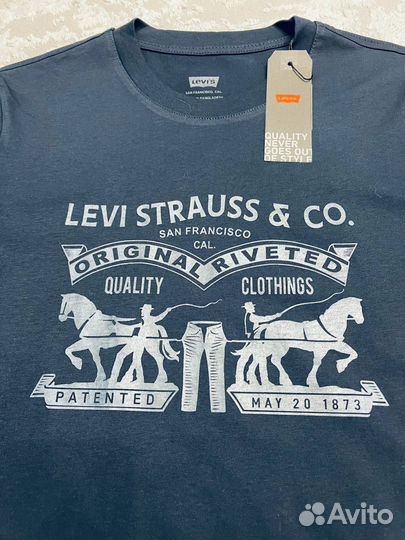 Футболка Levis