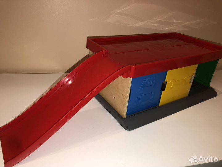 Парковка с эвакуатором Икеа