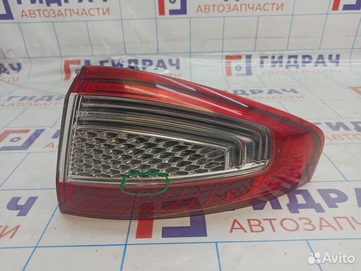 Фонарь задний наружный правый Ford Mondeo 4 (BD) 1