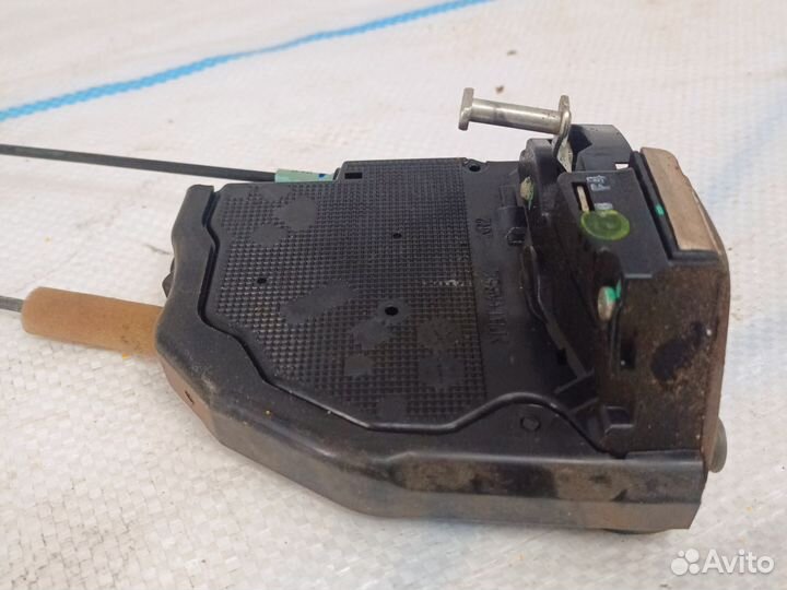 Замок двери задний правый toyota camry 50