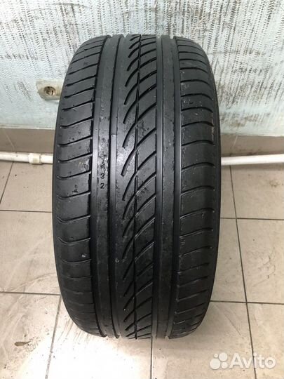 Nokian Tyres NRVi 255/50 R19
