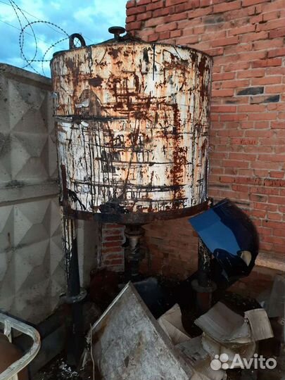 Ёмкость 1100 литров, миксер, смеситель, реактор