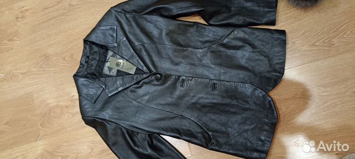 Кожаный пиджак женский