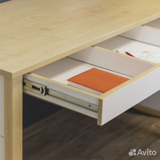 Письменный стол