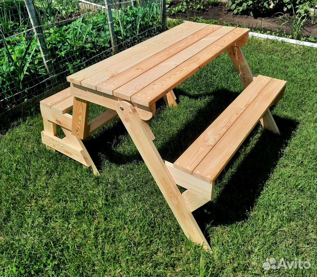 Стол со скамейками