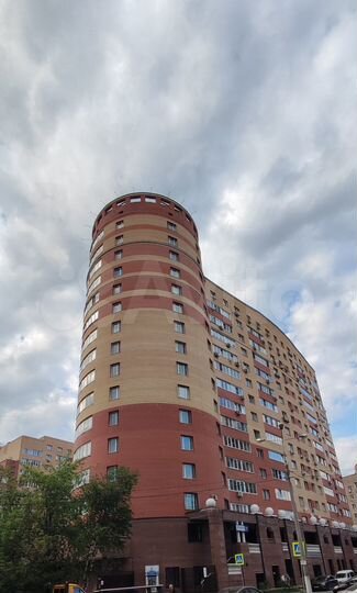 2-к. квартира, 83 м², 4/16 эт.