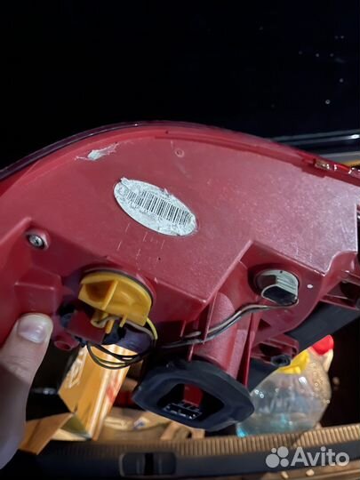 Левый внешний фонарь passat b7