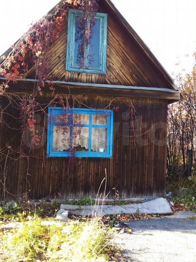 Дача 18 м² на участке 4 сот.