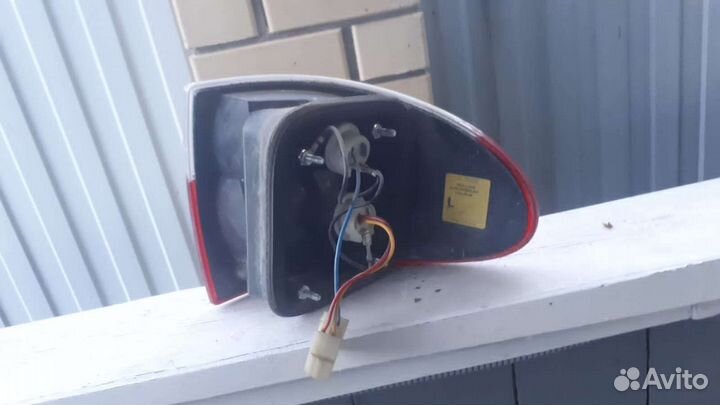 Фары задние газ 31105