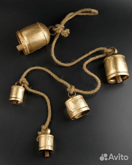 Подвеска из колокольчиков 