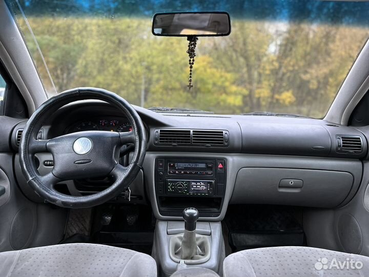 Volkswagen Passat 1.8 МТ, 1998, 271 000 км
