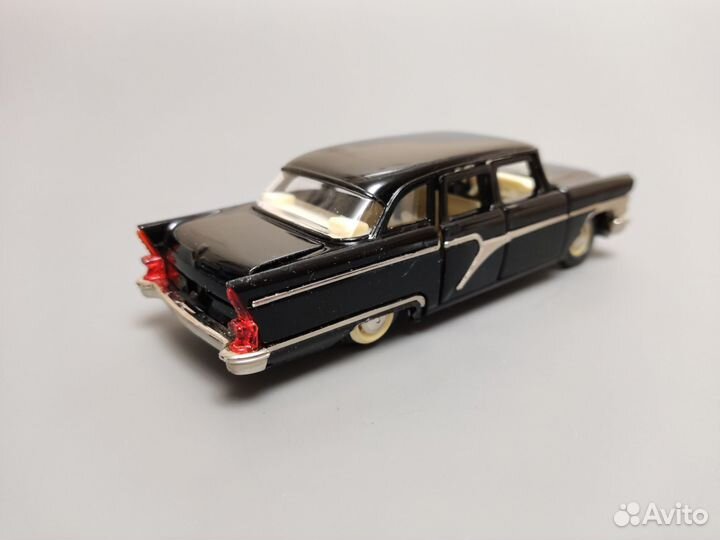 Модель автомобиля газ-13, 1:43