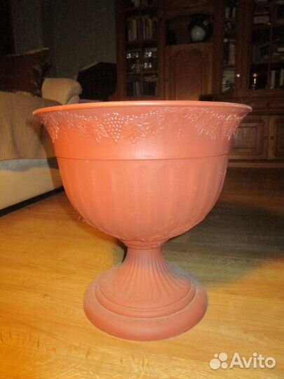 Фонтан декоративный напольный с 4 рассеивателями