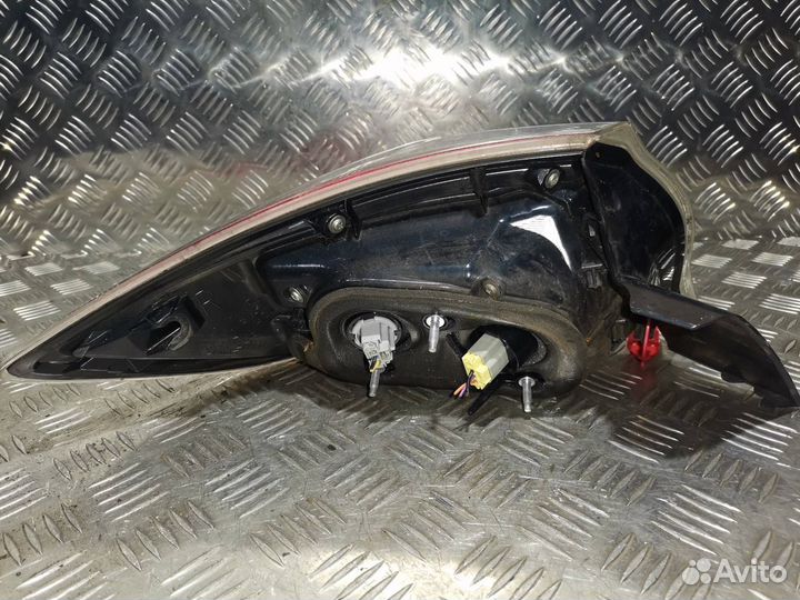 Фонарь задний правый Mazda 3 BL 2009