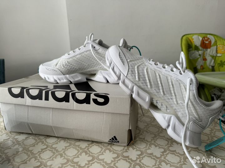 Кроссовки женские adidas