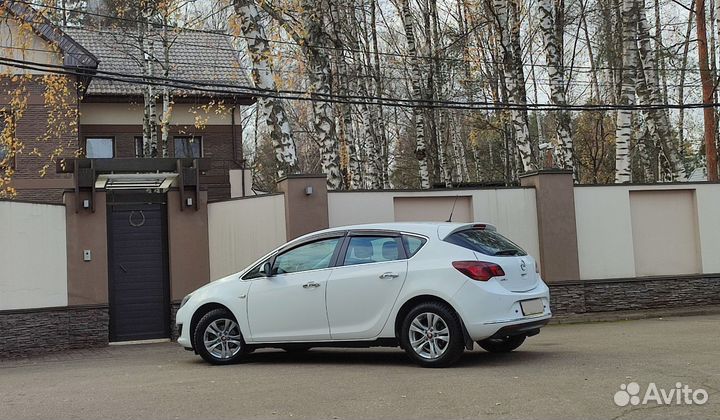 Opel Astra 1.6 МТ, 2013, 106 500 км