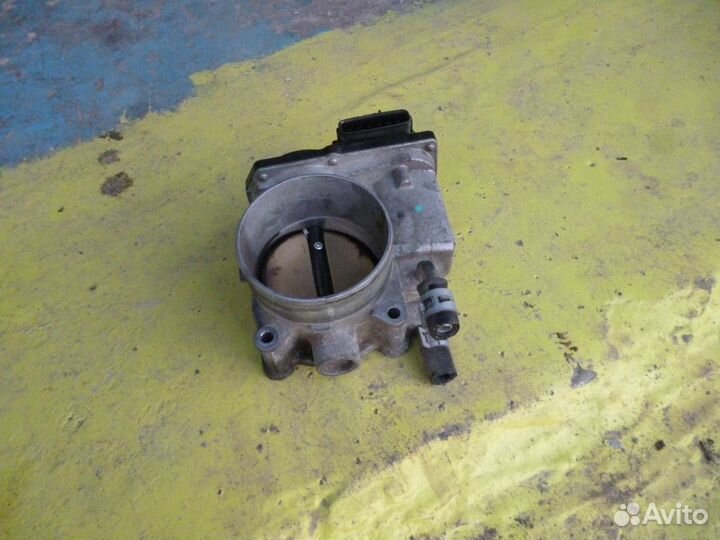 Дроссельная заслонка 22030-0P050 3.5 Toyota Lexus