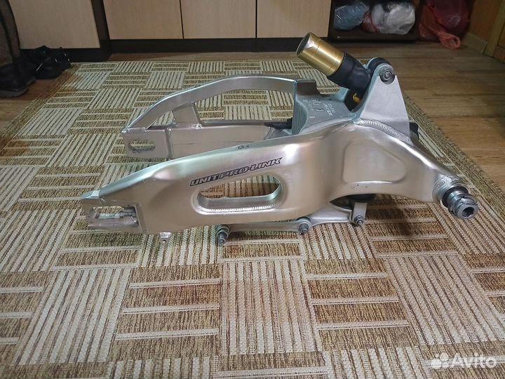 Задний маятник от Honda cbr 1000rr Fire Dagger