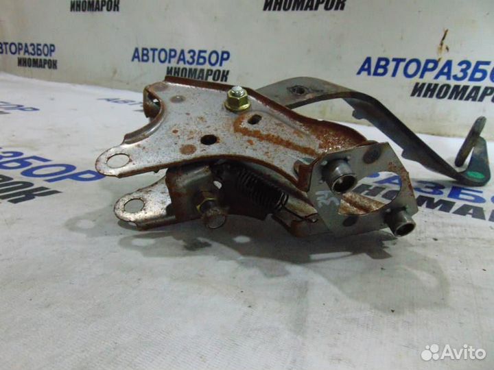 Педаль сцепления для Toyota Corolla 9 2001-2006г