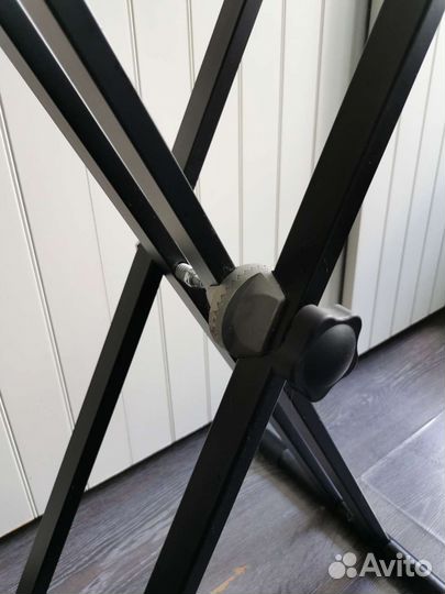 Стойка для цифрового пианино