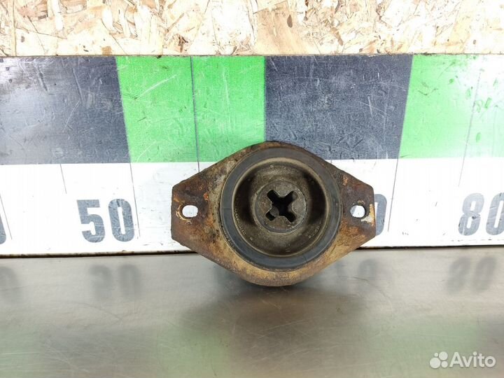 Опора двигателя правая Vaz 2110
