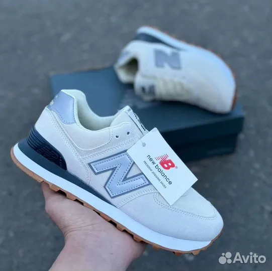 Кроссовки женские New Balance