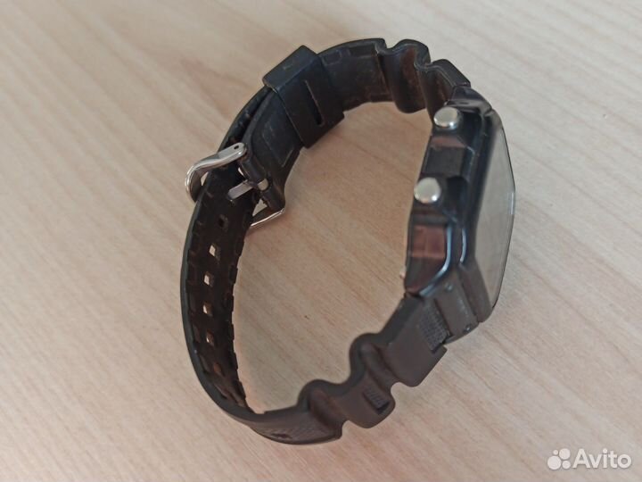 Часы Casio AE-1200WH