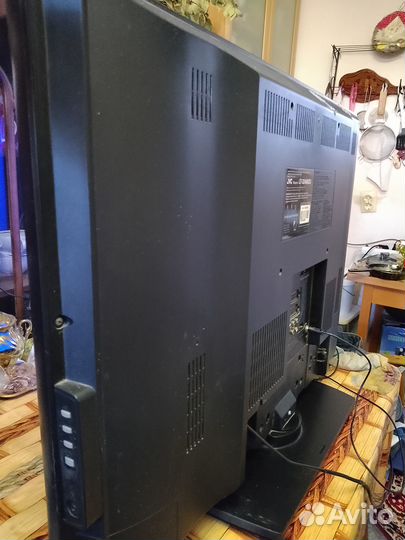 Телевизор JVC б/у