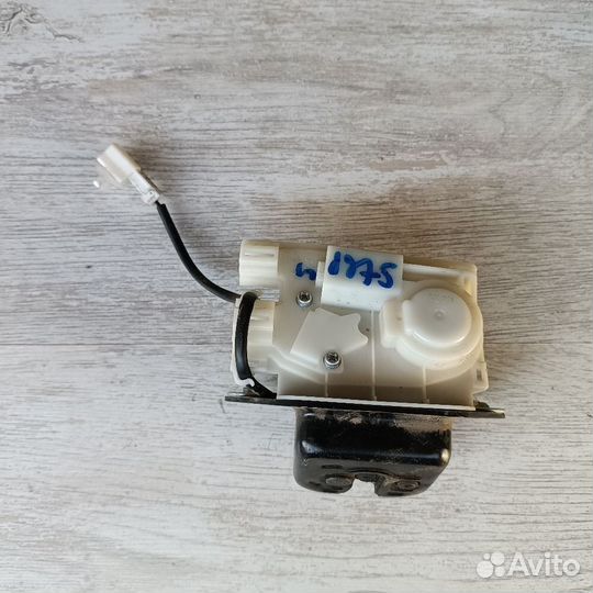 Замок багажника Honda Stepwgn IV (2009—2012)