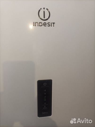 Холодильник бу indesit