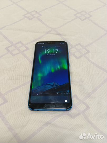HONOR 10, 4/64 ГБ