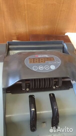 Счетчик банкнот денег Cassida 5510 UV