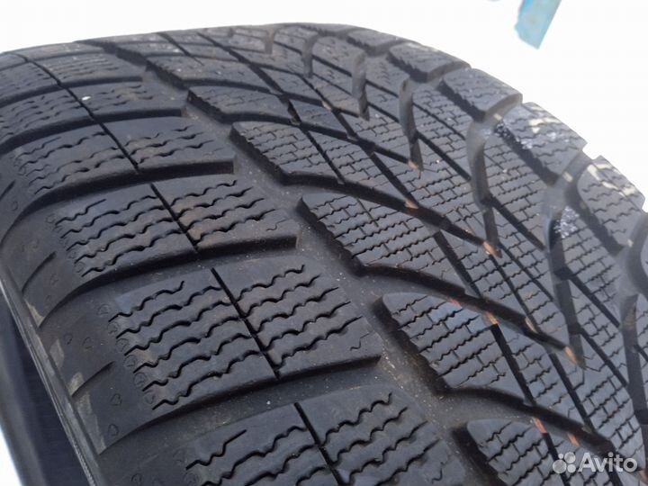 Dunlop SP Winter Sport 4D 295/40 R20