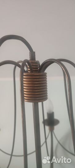 Люстра. Лампа настольная. Светильник потолочный