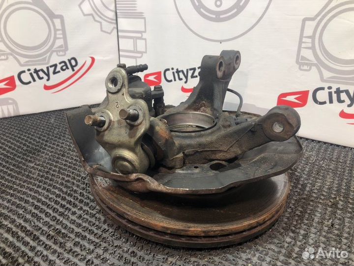 Ступица передняя правая Toyota Alphard ANH15