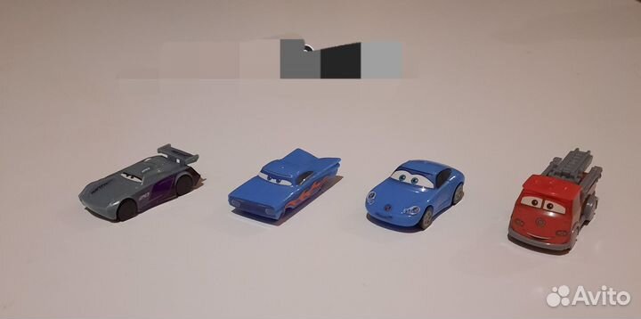 Фигурки из киндер и чупа чупс