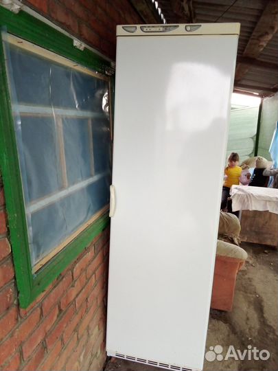 Продам морозилку