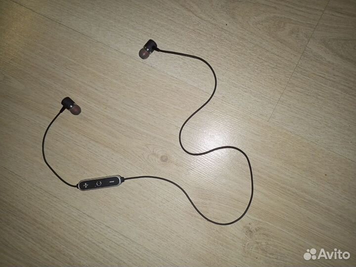 Беспроводные наушники