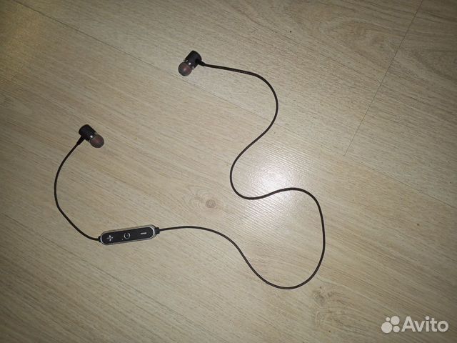 Беспроводные наушники