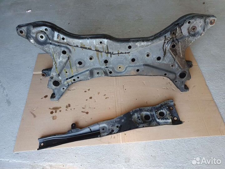 Подрамник mitsubishi lancer 10