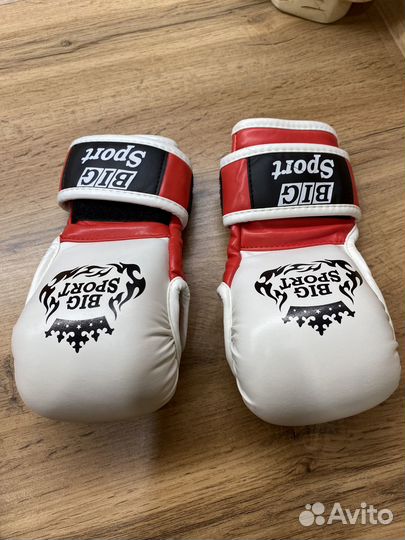 Накладки для борьбы. Размер S. Состояние как новые