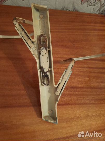 Подставка для цветов настенная