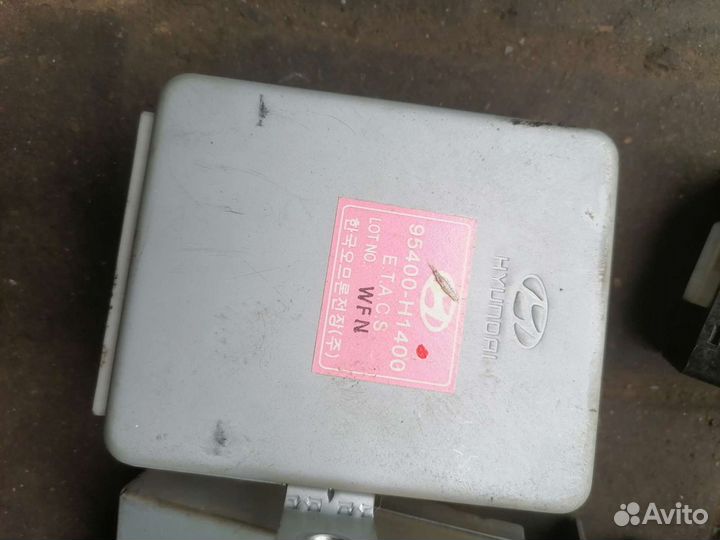 Блоки/реле хендай терракан 2001г 2.5