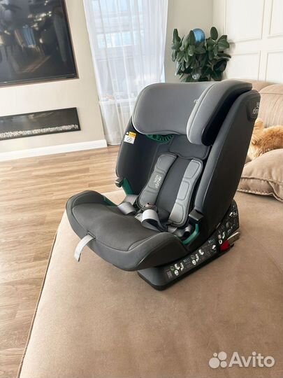 Автомобильное кресло britax romer advansafix