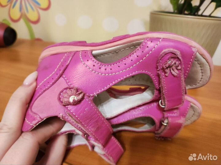 Сандали для девочки