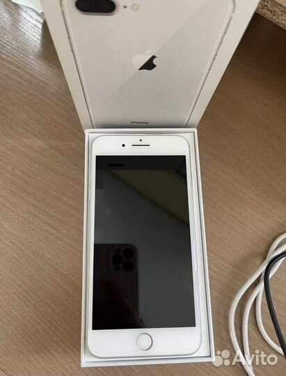 iPhone 8 Plus, 64 ГБ