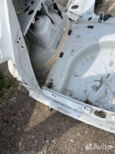 Рено каптюр задняя панель с полом