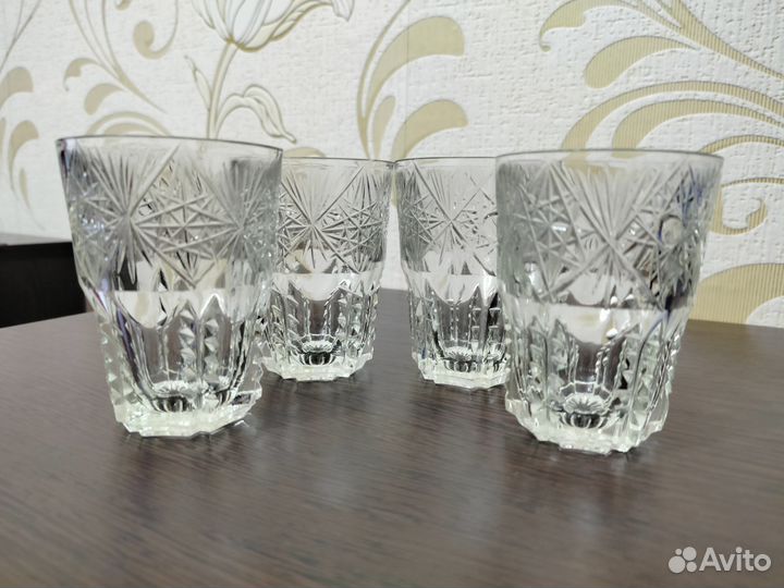 Хрустальные стаканы