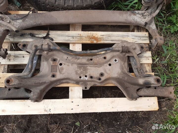 Подрамник lifan Solano